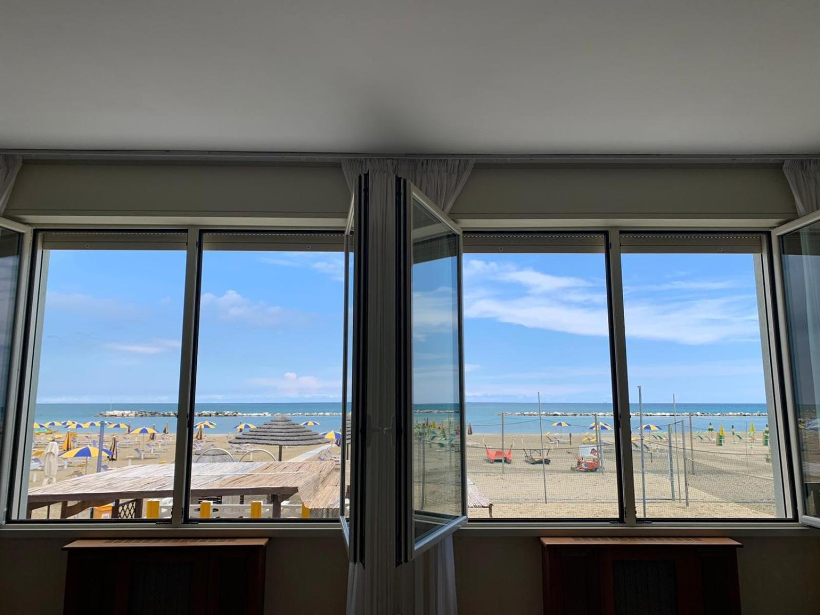 Hotel Acquamarina Viserba Rimini Luaran gambar